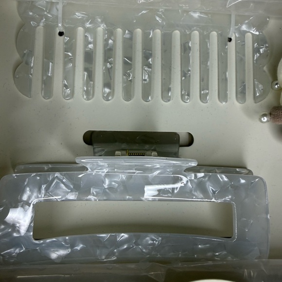 A New Day Pink Hair 8 Piece Accessories Set - NIB - Picture 4 of 7